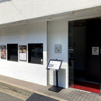 中國菜 心香 - 訪問したのが日曜日。お店には開店30分前となる11時に到着した。先客は居ない。