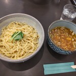 麺屋 伊吹 - つけ麺大盛り・鰹だ～あっさり和風味