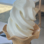 果房KOFUKU - ソフトクリーム（ミックス（甘夏×チーズ））