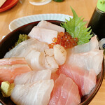 鼎 斉吉 - 地魚海鮮丼