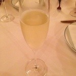 まずは泡で乾杯！