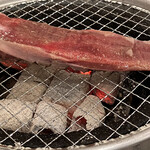 餃子・とんちゃん専門店 塚ちゃん餃子 - まるごと一本タン¥900