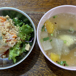 タイ料理ピン トン - 生春巻きとスープ