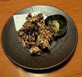 Tsujinoya - もずく天ぷら抹茶塩添え　780円