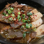 地鶏料理ともつ鍋居酒屋 一八 - 地鶏の土手煮　598円