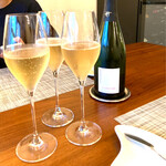 ル ポンデュガール ユキノブ ツキダテ - 