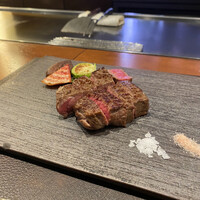 銀座 鉄板焼き Sublime - 黒毛和牛赤身肉 季節野菜