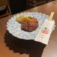 焼肉ぽんが 田町店 - 炙りユッケ