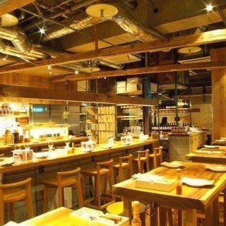 ワインの酒場。ディプント_2