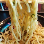 東京油組総本店 - 麺リフト