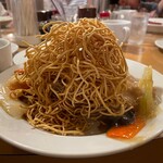 南海飯店 - かたい焼ソバの麺