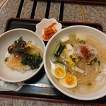 元祖 平壌冷麺屋 - 冷麺(特盛)＋ピビンパのセット