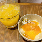 こなな - みかん豆乳プリンとオレンジジュースのセット