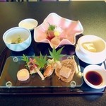 日本料理 にじ - 福寿草　3000円。