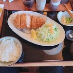 204247399 - 極上ロースかつ定食（中150ｇ）