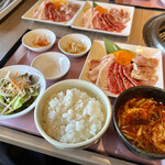 焼肉 桜咲 - ミックスランチ…1780円