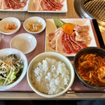 焼肉 桜咲 - ミックスランチ…1780円