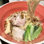 柳麺 呉田 - 小江戸黒豚の醤油ラーメン 1,000円税込