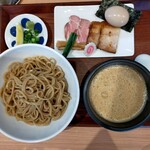 ラーメン 歩く花 - 