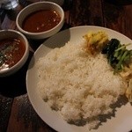 スパイスカフェ - ペアカレーランチ(ラッサム、海老カレー) 1350円