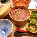 Shabushabu Yama Warau - 黒毛和牛のひつまぶしセット