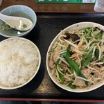 ラーメン元気 - 肉ニラ定食　950円