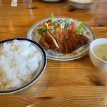 레스토랑 레무노스 - 돼지 커틀릿 세트(밥 큰 사이즈) 950엔 + 150엔