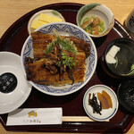 Unagi Sumiyaki Hitsumabushi Minokin - 肝入り鰻丼上ごはん小