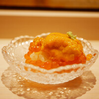 鮨 いつつ - ◇雲丹といくらの小丼
                      コースにこの2つを組み合わせた小丼を付けるとは凄い！