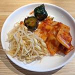 Yakiniku Horumon Masachan - ハラミ・ホルモン定食 - キムチ・ナムル