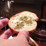 こめ＆葡萄 - グリーンオリーブのカナッペ、どうぞ～～