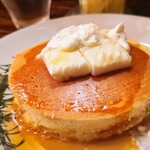 Cafe Casa - ホットケーキ800円 自家製レモンスカッシュ830円