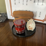 腕打 そばの館 えん野 - カスターセット。