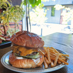 移転】Gri iron griddle & Burger （グリ） - 東松阪/鉄板焼き | 食べログ