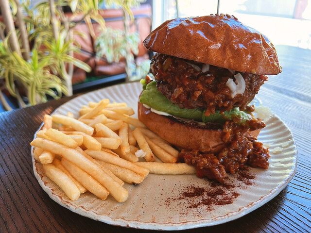 移転】Gri iron griddle & Burger （グリ） - 東松阪/鉄板焼き | 食べログ