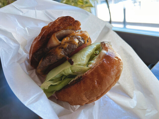 移転】Gri iron griddle & Burger （グリ） - 東松阪/鉄板焼き | 食べログ