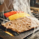 焼肉・ホルモン酒場 とろにく - 上ロース