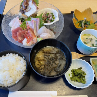 海のだいどこや_1