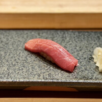 鮨 ふくじゅ - 握りのスタートは中トロ