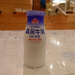 女川温泉ゆぽっぽ - 風呂上がりの森永牛乳(140円)