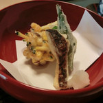 泉竹 - 早松茸、オクラ、コーンの天ぷら