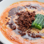 杏梨　チャイニーズキッチン - 杏梨名物！！ビリビリ山椒坦々麺　　一度食べたらクセになる！？濃厚な胡麻と太麺がよく絡み絶品です、よく混ぜてお召し上がりください