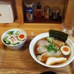 らぁ麺屋まるわ - 