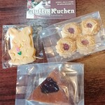 Muttis Kuchen - プレーンクッキー、リンツァートルテ