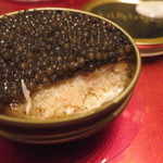 ガストロノミー ジョエル・ロブション - ロブション名物のキャビア缶。中はカニが敷かれています