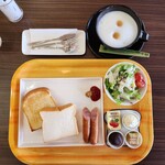 BAKERY&Cafe ambitious - 食べ比べセット(650円)です。