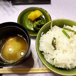 水上山荘 - 伊勢海老のお味噌汁と漬物を添えて