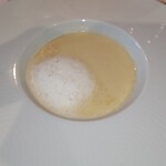 オーベルジュ オーパヴィラージュ - カリフラワーのポタージュ
