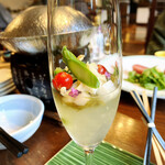 水上山荘 - 春野菜のシャンパングラスつぶ貝入り