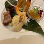 萬珍樓 - 前菜盛り合わせから